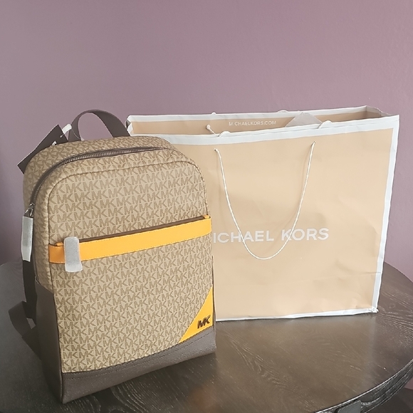 Michael Kors Travel Bags, Unisex Backpack,.. .15" h eight, 3." width. - Picture 1 of 7